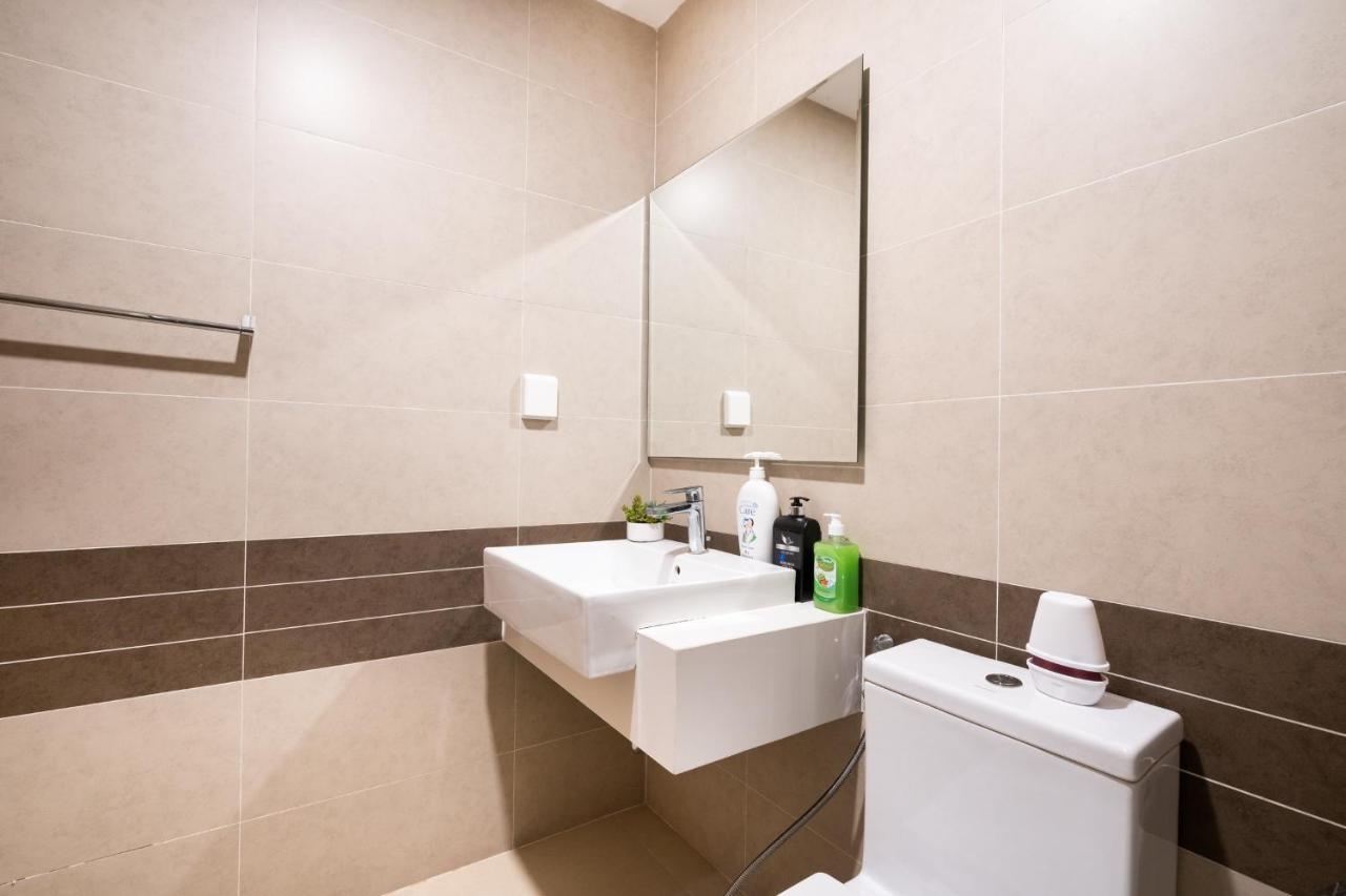 Oui! Oui! Saigon Apartment - Rivergate Residence Ho Chi Minh-byen Eksteriør bilde